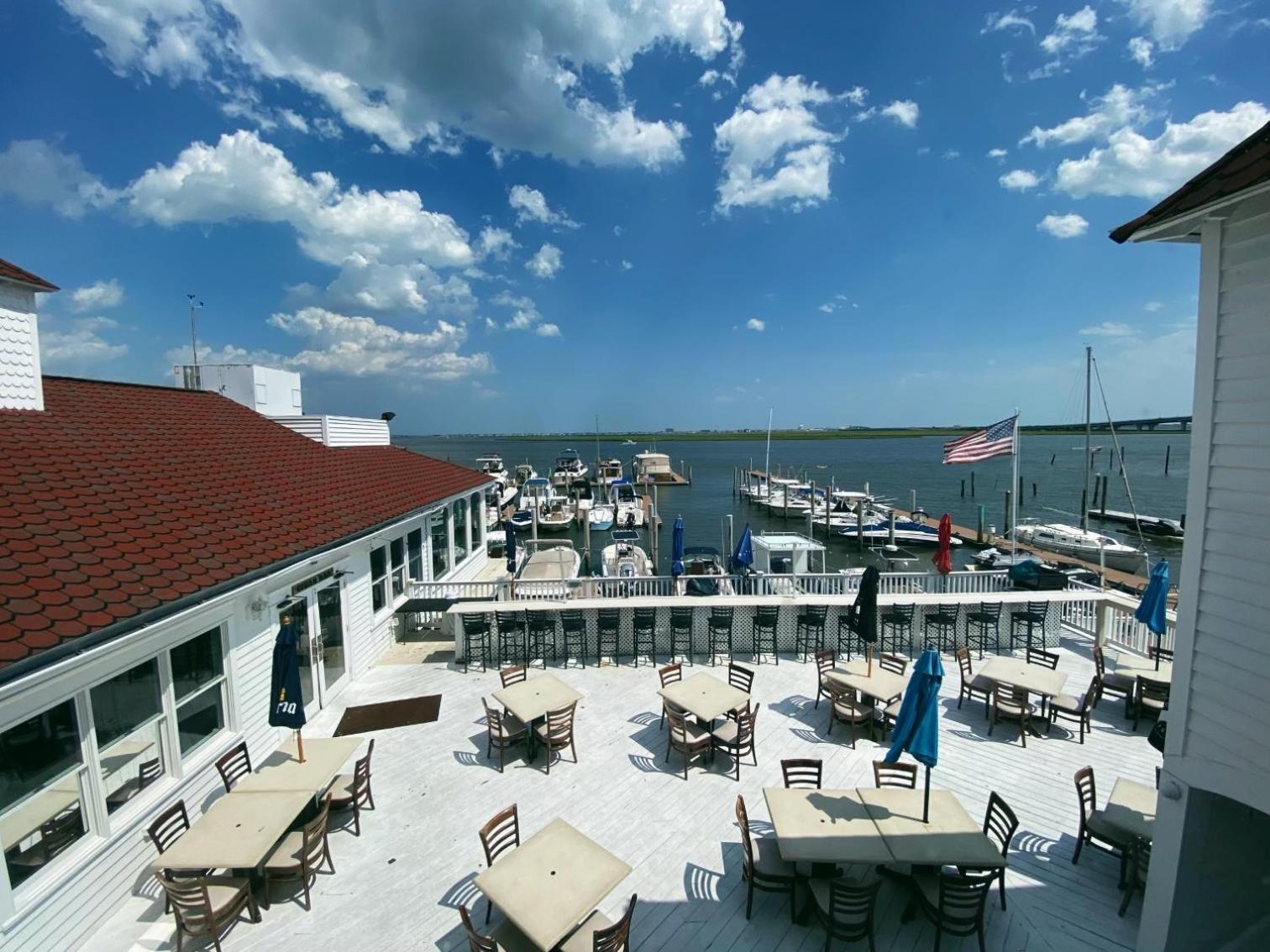 Tavern On The Bay Hotel - Frank Sinatra Suite Somers Point Extérieur photo